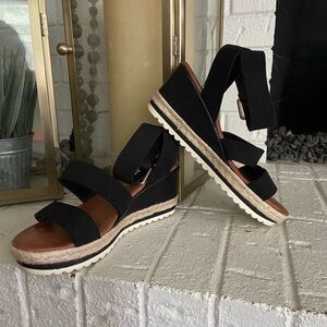 Unisa Black and Tan Wedge Sandals